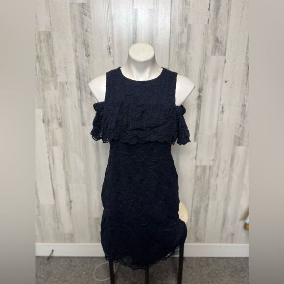 Blue dress - Picture 1 of 6